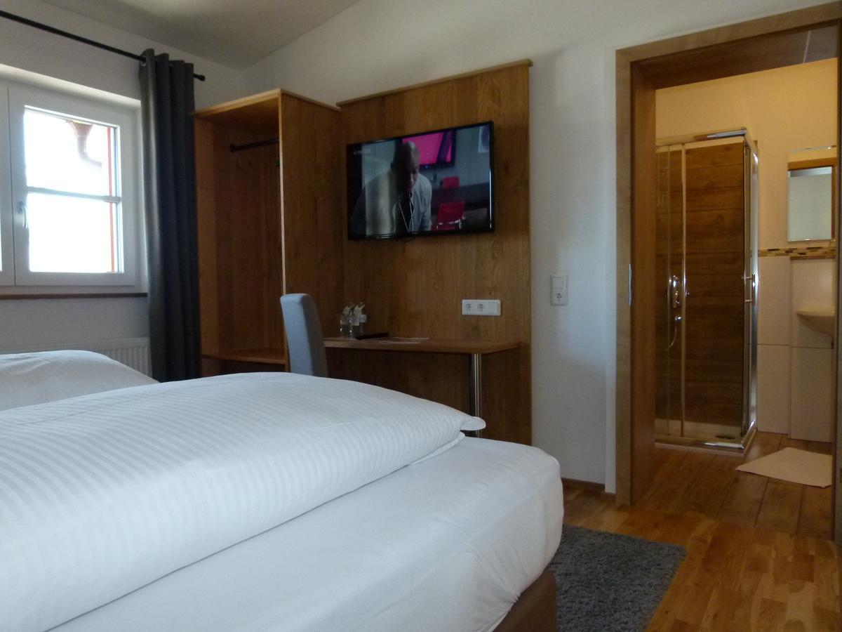 ברגהיים Hotel Fischachstubn מראה חיצוני תמונה